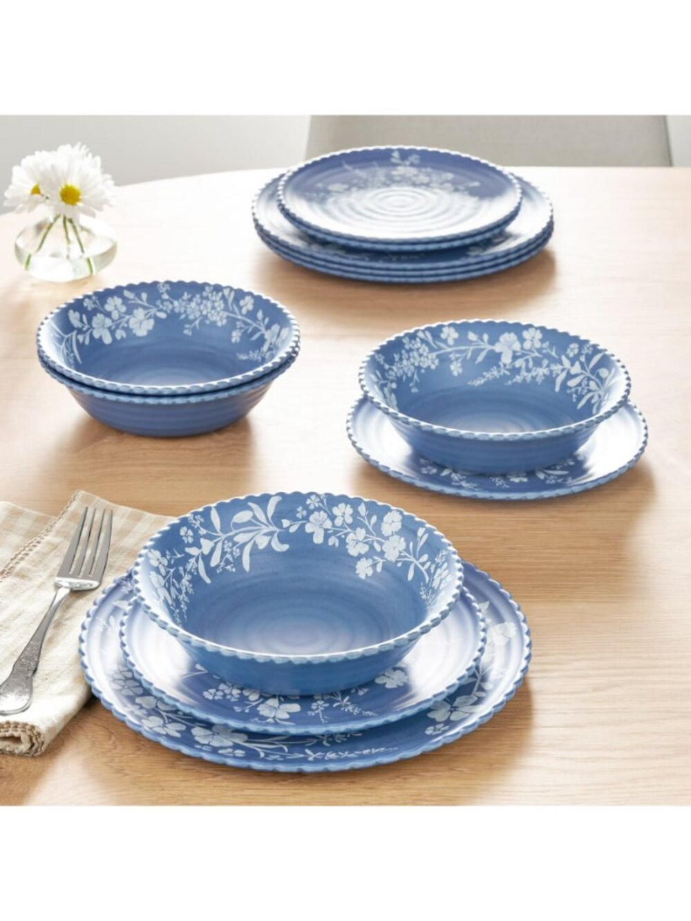 The Woman Pioneer Blue Bold Floral Daisy 12-Piece Bamboo Melamine Dinnerware - Picture 7 of 10